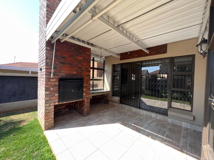 3 Bedroom Property for Sale in Baillie Park North West
